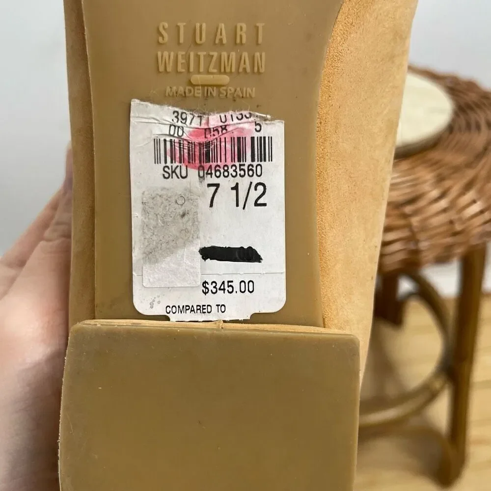 Stuart Weitzman Lingo Slip On Loafer 7.5 Beige Nubuck Nailhead Cap Toe Shoe Tan